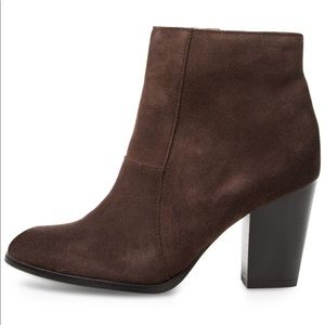 Seychelles Travels Suede Booties. New size 10